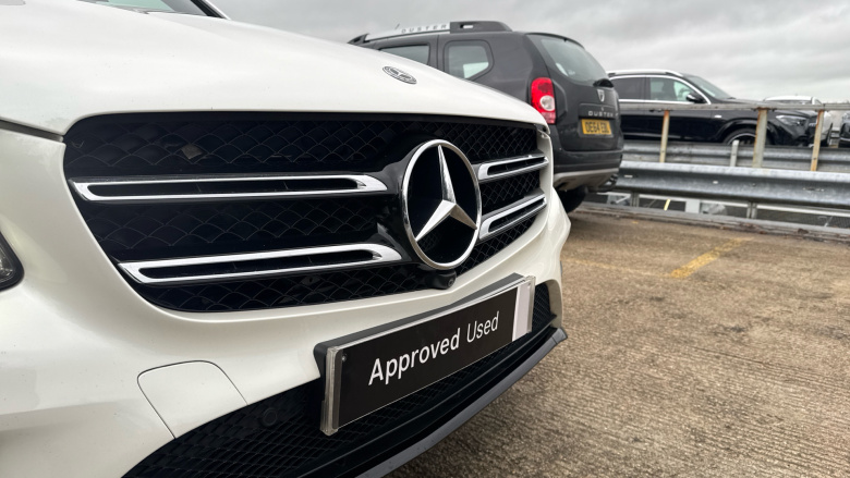 Mercedes-Benz GLC 250 4Matic AMG Line Premium Plus 5dr 9G-Tronic Petrol Estate
